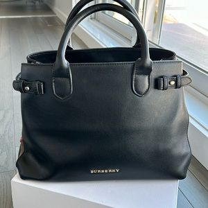 Small Burberry tote
